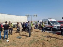  KAZA - Mardin’de feci kaza... Tır otomobili biçti: Ölü ve yaralılar var!
