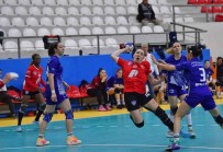 Mavi Kelebekler'in Bilegi Bükülmüyor