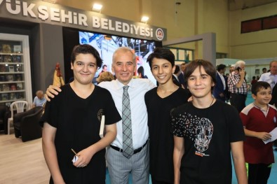 YKS'ye Girecek Denizlili Gençlerin Sinav Ücreti Büyüksehir'den