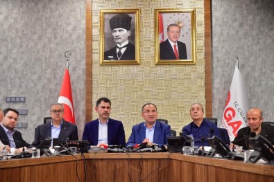 Bakan Kurum Açiklamasi 'Diyarbakir'da 27 Bin 253 Konutun Sahada Fiilen Yapimina Basladik'