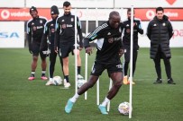 Besiktas, Basaksehir Maçi Hazirliklarini Tamamladi