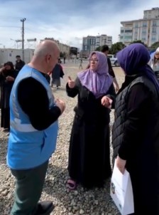 Depremzede Kadindan Duygu Dolu Sözler Açiklamasi 'Herkes Gitti, Sadece Devletimiz Kaldi'