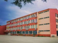 Kozan'da 3 Okul Ve Bir Yurt Binasinda Egitim Verilmeyecek