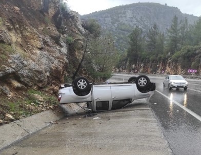 Antalya'da Iki Ayri Trafik Kazasinda 6 Kisi Yaralandi