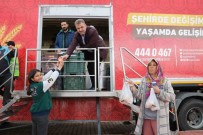 Gaziosmanpasa Belediyesi Deprem Bölgesinde Yaralari Sariyor