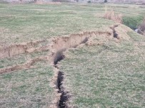 Hemite Kalesi'nin Etegindeki Fay Kiriklari Dikkat Çekti