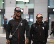 Sivasspor Kafilesi Istanbul'a Ulasti