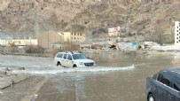  YUSUFELİ BARAJI SULARI - Yusufeli Barajı'nın suları ilçe merkezine ulaştı