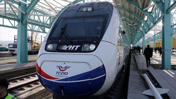 Bakanlık açıkladı! YHT ile bugüne kadar 71 milyon yolcu seyahat etti