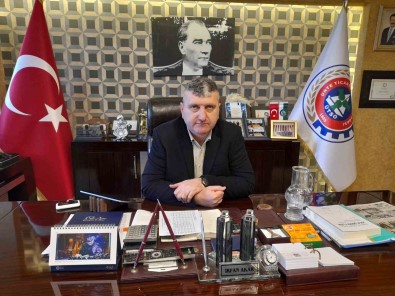 Akar Açiklamasi 'EYT'deki Kidem Tazminati Ödemeleri, Isçi-Isveren Arasinda Taksit Anlasmasi Ile Yapilmali'