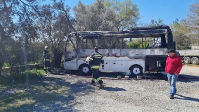 Görüntüler Bodrum'dan: Okul servisi alev aldı!