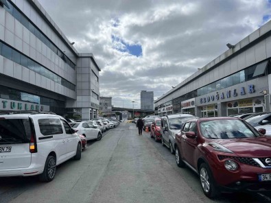 Ikinci El Otomobil Piyasasinda Seçim Ve Bayram Telasi