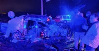  TOMRUK YÜKLÜ TIR - Tomruk yüklü tırla kamyonet çarpıştı: 1 ölü, 5 yaralı