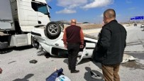  AFYONKARAHİSAR KAZA - Afyonkarahisar'da kontrolden çıkan araçta 2'si çocuk 4 kişi yaralandı