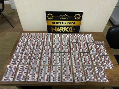 Aliaga'da 530 Adet Sentetik Hap Ele Geçirildi