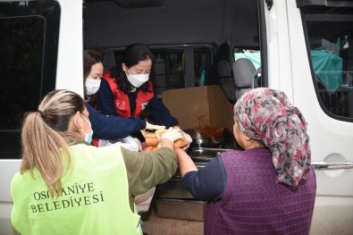 Güney Koreli Gönüllüler Destek Için Deprem Bölgesi Osmaniye'de