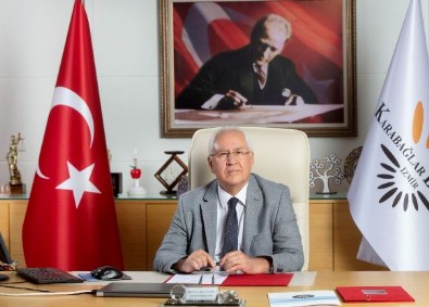 TOKİ projesini mahkemeye vererek durduran CHP'li Karabağlar Belediye Başkanı: Kentsel dönüşüm yapın elinizi tutan mı var?