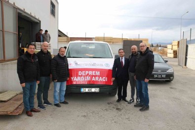 Erzincan'dan Afet Bölgesine Yardimlar Sürüyor