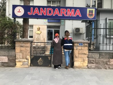 FETÖ Üyeliginden Cezasi Bulunan Kadin Yakalandi