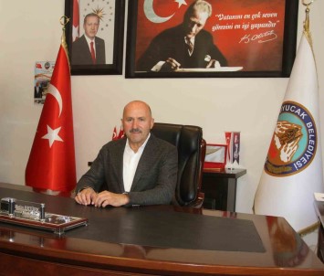 Kuyucak Belediye Baskani Ertürk'ten, Son Dakika Istifasi