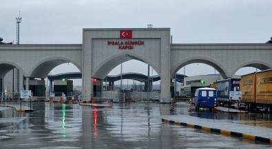 Ölen Makinistin Babasi Türkiye'den Yunanistan'a Iade Edildi