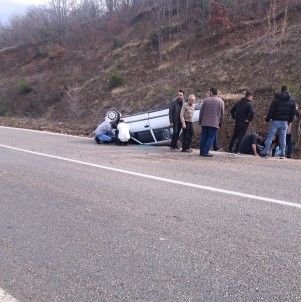 Tokat'ta Kontrolden Çikan Otomobil Ters Döndü Açiklamasi 2 Yarali