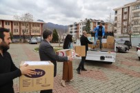 Tunceli'de Toplanan Oyuncak Ve Kirtasiye Malzemeleri Adiyaman'a Gönderildi Haberi