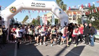 23. Alanya Atatürk Halk Kosusu Ve Yari Maratonu Yapilacak Haberi
