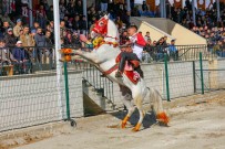 Depremzede Vatandaslar Için Cirit Gösteri Düzenleniyor