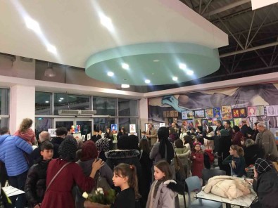 Ressam Adaylarinin Hünerleri Sergilendi