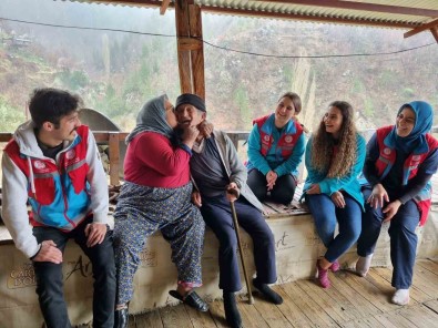 SYDV Bünyesinde Kurulan 'Vefa Birimi' Ekipleri Ihtiyaç Sahiplerinin Hizmetine Kosuyor