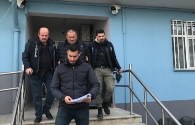 Tekirdag'da Otomobile Çarpip Kaçan Tirin Sürücüsü Yakalandi