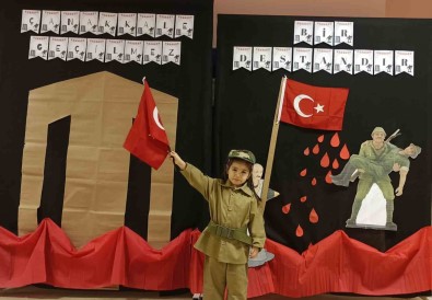 Zonguldak'ta Minikler Çanakkale Zaferi'ni Andi