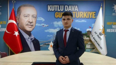 18 Yasindaki Ahmet Safa, Kocaeli'nin En Genç Milletvekili Aday Adayi Oldu
