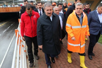 BBP Lideri Mustafa Destici selin etkilediği Şanlıurfa'da incelemelerde bulundu