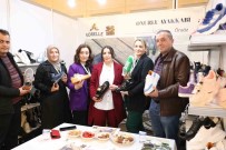 Kiz Kardeslerine Hem Abla Hem Patron Oldu