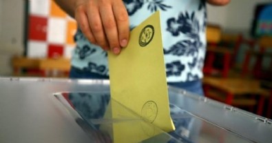 Son seçim anketinin sonuçları yayınlandı: AK Parti'den muhalefete soğuk duş