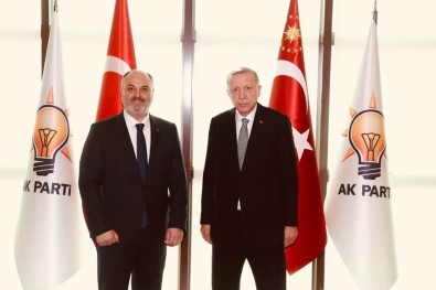 AK Parti'de Istifanin Ardindan Yeni Il Baskani Atandi