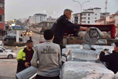 Bilecik Belediyesi'nin 21'Inci Yardim Tiri Deprem Bölgesine Gönderildi