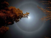 Tedirginlik Olusturan Görüntünün Ay Halesi Oldugu Anlasildi