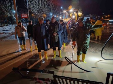 Eyyübiye'de Sel Felaketinin Yaralari Sariliyor