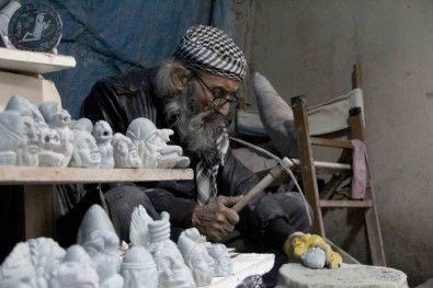 Hatay'da 67 Yillik Tas Ustasini Deprem Bile Durduramadi