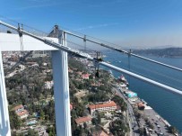 Iki Kitanin Ortasinda Nefes Kesen Çalisma