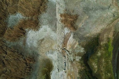 Sularin Çekildigi Terkos Gölü'nde Ortaya Çikan Tarihi Yol Havadan Görüntülendi