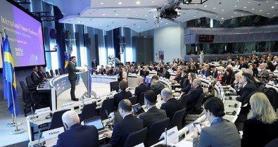 Türkiye ve Suriye'deki depremzedeler için 7 milyar avroluk yardım