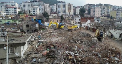 Bakan Dönmez'den deprem bölgesindeki elektrik ve gaz abonelerine destekle ilgili paylaşım