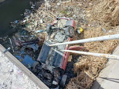 Kayseri'de sulama kanalına düşen otomobildeki 3 kişi yara almadan çıktı