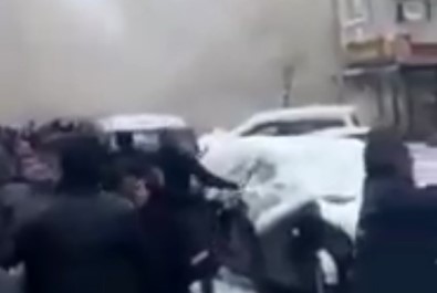 7,6'Lik Depremde 5 Katli Bina Yerle Bir Oldu