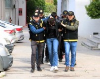  ADANA HABERLERİ - Adana'da korkunç olay! İki kişiyi alıkoyup 91 bin lira gasbetiler