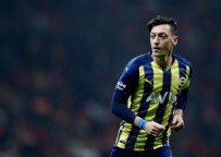 BAŞAKŞEHİR - Mesut Özil futbolu bıraktı